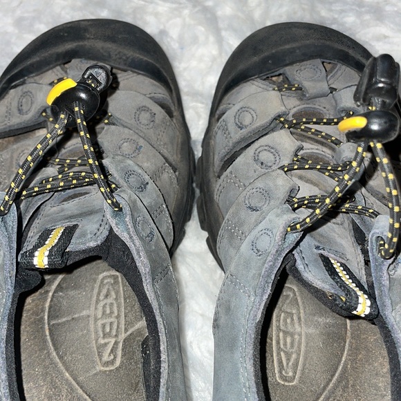 Keen Women's Newport H2, Size 7.5 - Picture 4 of 8